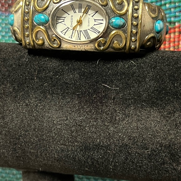 Beautiful Chico watch with battery - Picture 2 of 5